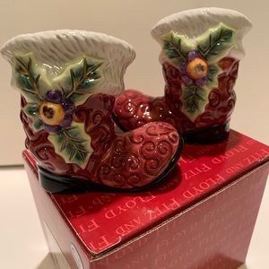 FITZ & FLOYD CHRISTMAS SANTA SALT & PEPPER.